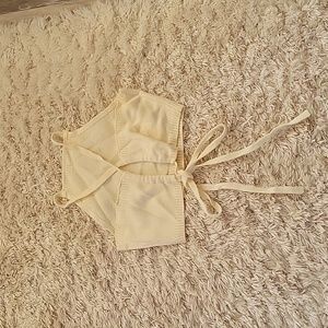 Crop Top with Key Hole Detials